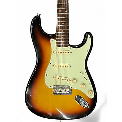Used 2005 Fender Custom Shop 1960s Stratocaster Closet Classic Sunburst Solid Body Electric Guitar