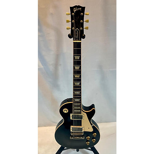 Gibson Used 2005 Gibson Les Paul Standard Black Solid Body Electric Guitar Black