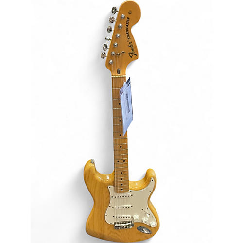 Used 2006 Fender 1970 Reissue Stratocaster Natural Solid Body Electric Guitar Natural