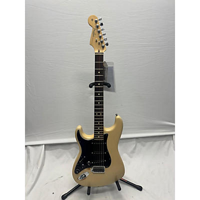 Fender Used 2006 Fender American Standard Stratocaster Vintage Blonde Solid Body Electric Guitar