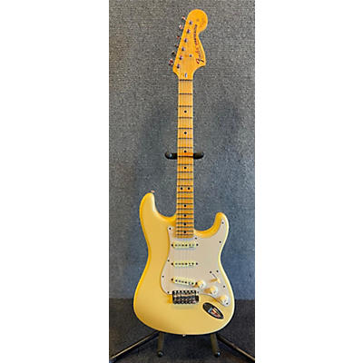 Fender Used 2006 Fender Artist Series Yngwie Malmsteen Stratocaster Vintage White Solid Body Electric Guitar