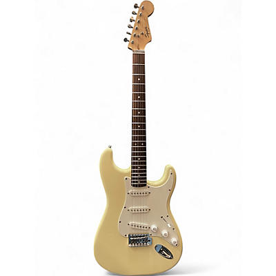 Used 2007 Squier Bullet Stratocaster Vintage White Solid Body Electric Guitar