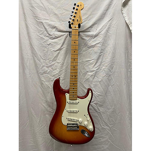 Fender Used 2008 Fender American Standard Stratocaster Cherry Sunburst Solid Body Electric Guitar Cherry Sunburst