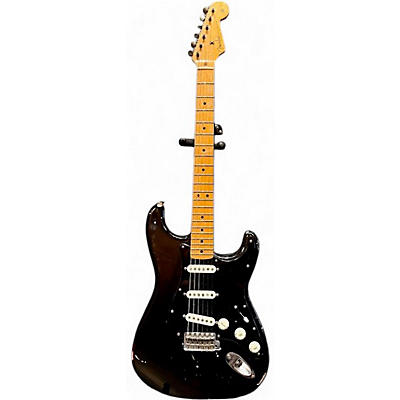 Used 2008 Fender DAVID GILMOUR RELIC CUSTOM SHOP STRAT Black Solid Body Electric Guitar