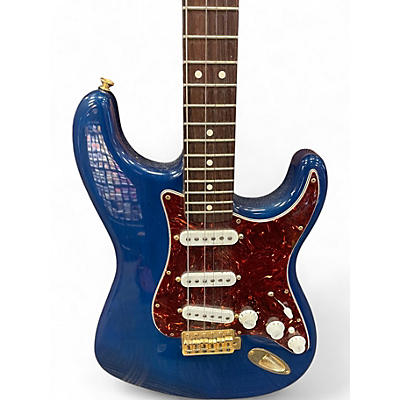 Used 2008 Fender DELUXE PLAYER STRATOCASTER  Blue Solid Body Electric Guitar