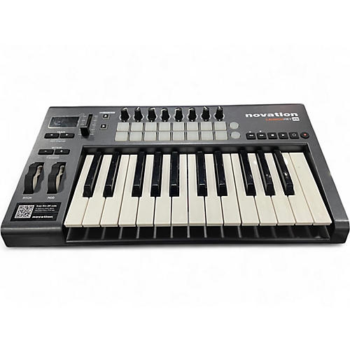 Used 2010s Novation Launchkey 25 Key MIDI Controller