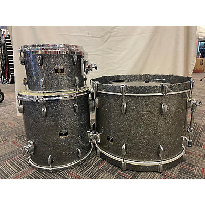 Gretsch Drums Used 2011 Gretsch Drums 3 piece Renown SLIVER SPARKLE Drum Kit