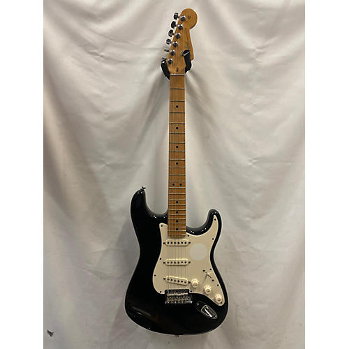 Fender Used 2013 Fender American Standard Stratocaster Black Solid Body Electric Guitar Black