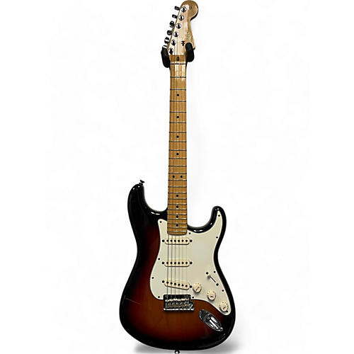 Fender Used 2013 Fender American Standard Stratocaster Sunburst Solid Body Electric Guitar Sunburst