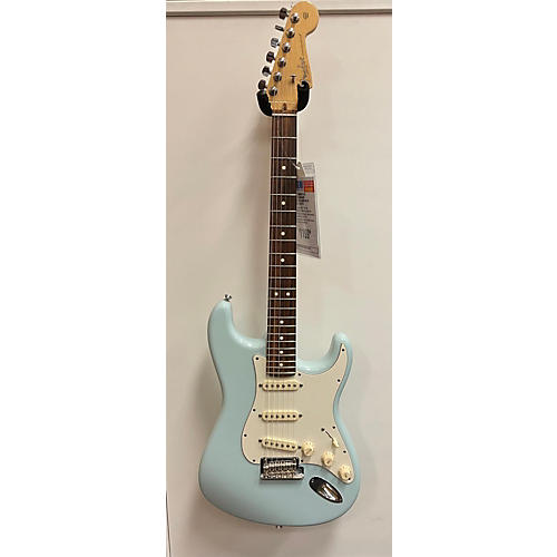 Fender Used 2013 Fender FSR American Standard Stratocaster Sonic Blue Solid Body Electric Guitar Sonic Blue