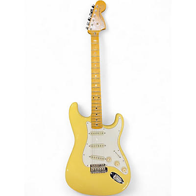 Used 2014 Fender Artist Series Yngwie Malmsteen Stratocaster Vintage White Solid Body Electric Guitar