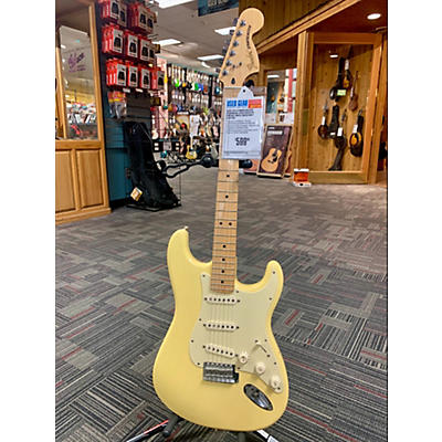 Fender Used 2014 Fender Deluxe Roadhouse Stratocaster Vintage White Solid Body Electric Guitar