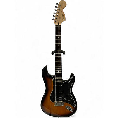 Used 2014 Squier Affinity Stratocaster 3 Tone Sunburst Solid Body Electric Guitar