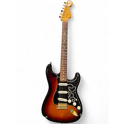 Used 2015 Fender ARTIST SERIES STEVIE RAY VAUGHAN STRATOCASTER 3 Color Sunburst Solid Body Electric Guitar