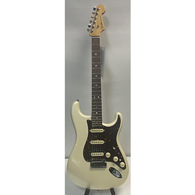 Fender Used 2015 Fender American Elite Stratocaster HSS Shawbucker Olympic Pearl Solid Body Electric Guitar