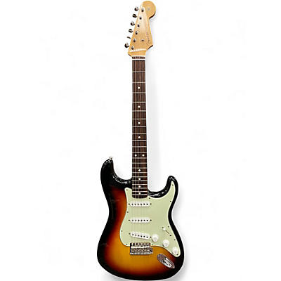 Used 2015 Fender CUSTOM SHOP 1960 STRATOCASTER NOS VINTAGE SPECS 3 Tone Sunburst Solid Body Electric Guitar