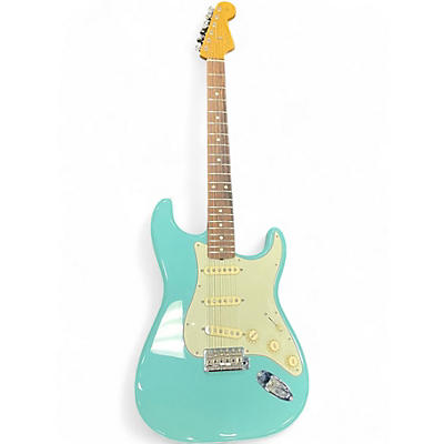Used 2015 Fender Classic Series 1960S Stratocaster Daphne Blue Solid Body Electric Guitar