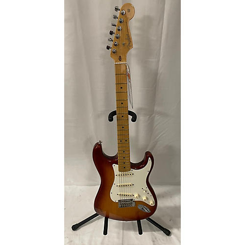 Fender Used 2016 Fender American Standard Stratocaster Sienna Sunburst Solid Body Electric Guitar Sienna Sunburst