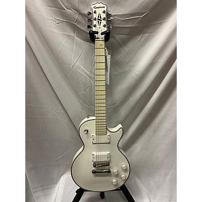 Epiphone Used 2017 Epiphone Matt Heafy Signature Les Paul Custom Snofall Solid Body Electric Guitar