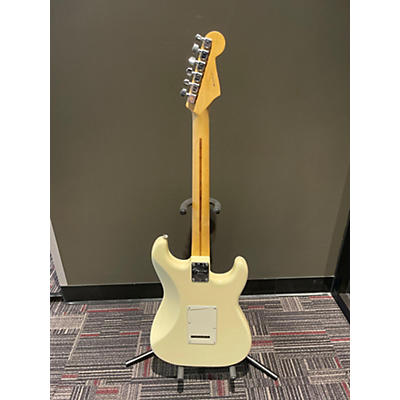 Fender Used 2017 Fender American Professional II Stratocaster White Solid Body Electric Guitar