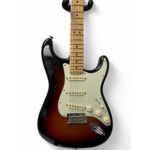 Used 2017 Fender American Professional Stratocaster 3 Tone Sunburst Solid Body Electric Guitar 3 Tone Sunburst