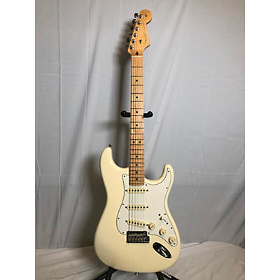 Fender Used 2017 Fender American Professional Stratocaster SSS Antique White Solid Body Electric Guitar