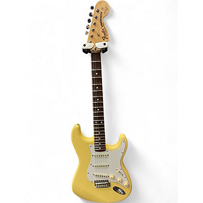 Used 2017 Fender Artist Series Yngwie Malmsteen Stratocaster Cream Solid Body Electric Guitar
