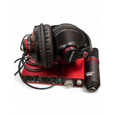 Used 2017 Focusrite Scarlett 2i2 Gen 2 STUDIO BUNDLE