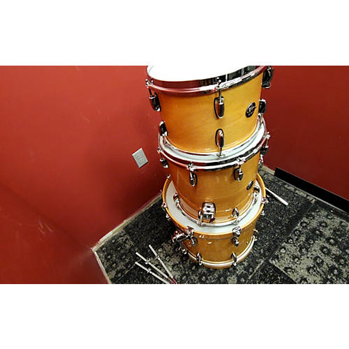 Gretsch Drums Used 2017 Gretsch Drums 3 piece Renown Gloss Natural Drum Kit Gloss Natural