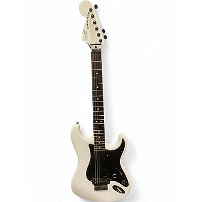 Used 2017 Squier Contemporary Active Stratocaster HH Alpine White Solid Body Electric Guitar