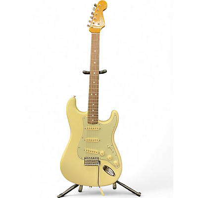 Fender Used 2018 Fender American Original 60s Stratocaster Olympic White Solid Body Electric Guitar