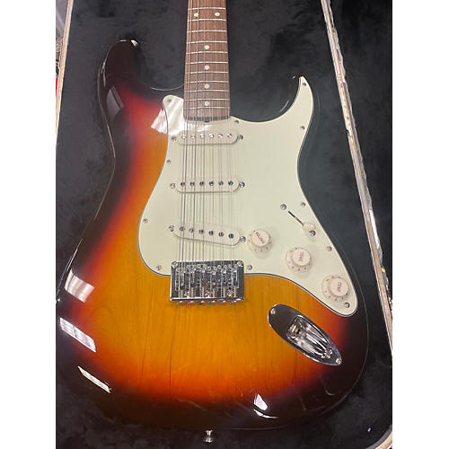 Fender Used 2018 Fender FSR TRADITIONAL STRATOCASTER XII 2 Color Sunburst Solid Body Electric Guitar 2 Color Sunburst