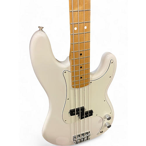 Fender Used 2018 Fender Player Precision Bass white Electric Bass Guitar white