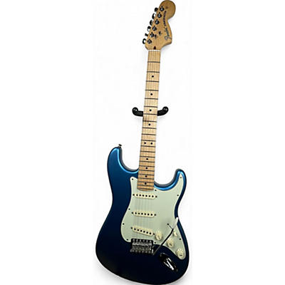 Fender Used 2019 Fender American Performer Stratocaster SSS Lake Placid Blue Solid Body Electric Guitar