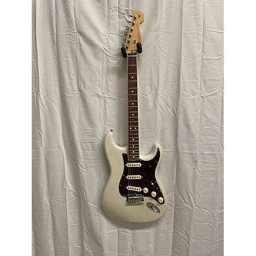 Fender Used 2019 Fender American Professional Stratocaster White Blonde Solid Body Electric Guitar White Blonde