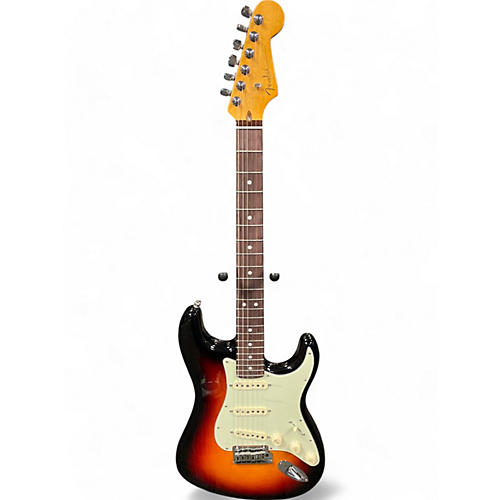 Fender Used 2019 Fender American Ultra Stratocaster 2 Color Sunburst Solid Body Electric Guitar 2 Color Sunburst