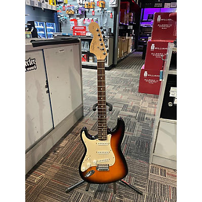 Used 2019 Squier Affinity Stratocaster Left Handed 3 Tone Sunburst Electric Guitar
