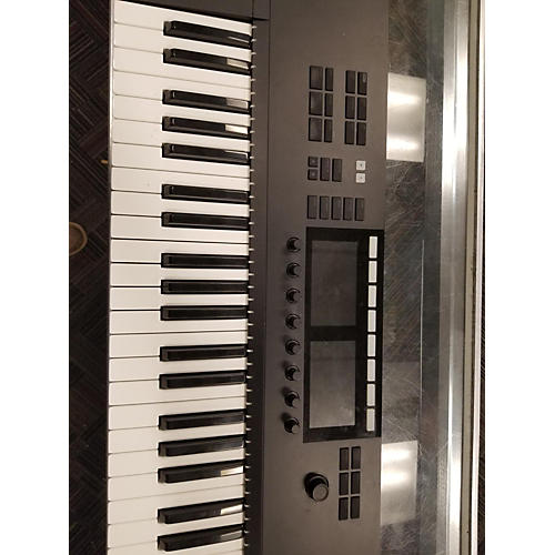 Native Instruments Used 2020 Native Instruments Komplete Kontrol S49 MK2 MIDI Controller