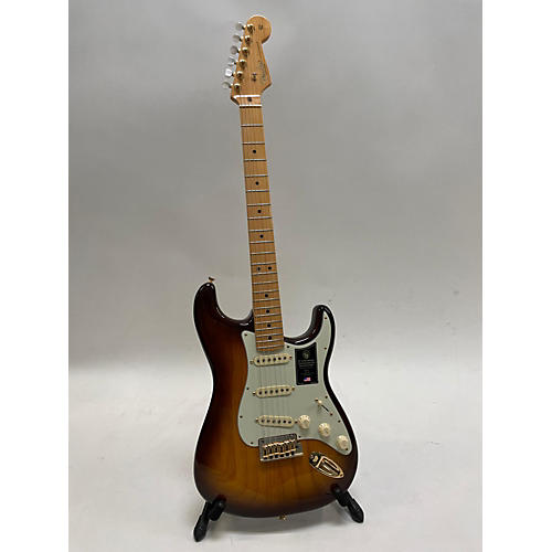 Fender Used 2021 Fender 75TH ANNIVERSARY COMMEMORATIVE AMERICAN STRATOCASTER 2 COLOR BOURBON BURST Solid Body Electric Guitar 2 COLOR BOURBON BURST