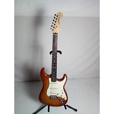 Fender Used 2021 Fender American Performer Stratocaster SSS Honey Burst Solid Body Electric Guitar