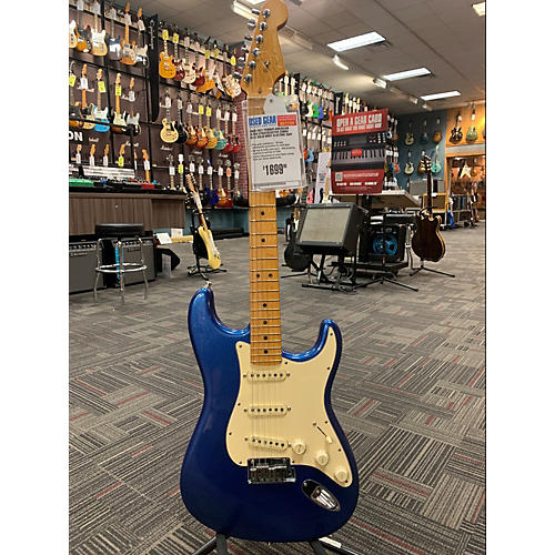 Fender Used 2021 Fender American Ultra Stratocaster Cobra Blue Solid Body Electric Guitar Cobra Blue