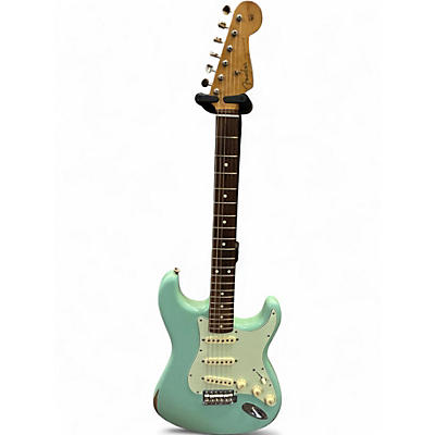 Used 2021 Fender CME Exclusive Road Worn 60' s Stratocaster Daphne Blue Solid Body Electric Guitar