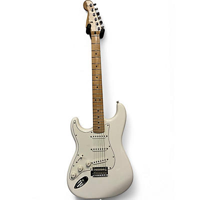 Used 2021 Fender Player Stratocaster White Solid Body Electric Guitar