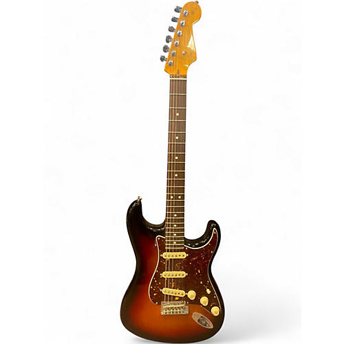 Used 2021 Fender STRATOCASTER 3 Color Sunburst Solid Body Electric Guitar 3 Color Sunburst
