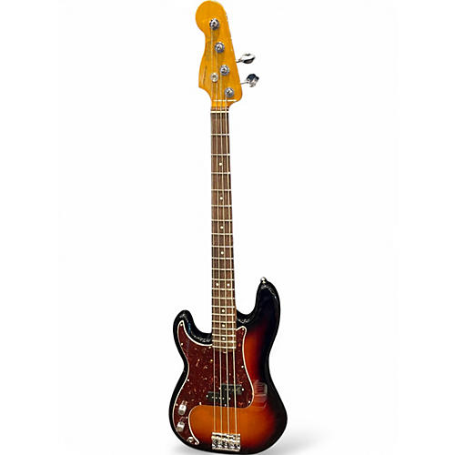 Used 2022 Fender AMERICAN PROFESSIONAL 2  Sunburst Electric Bass Guitar Sunburst