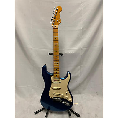 Fender Used 2022 Fender American Ultra Stratocaster COBALT BLUE Solid Body Electric Guitar