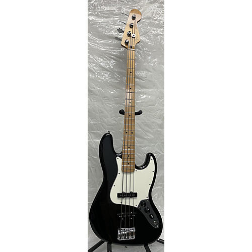 Fender Used 2022 Fender Player Jazz Bass Black Electric Bass Guitar Black