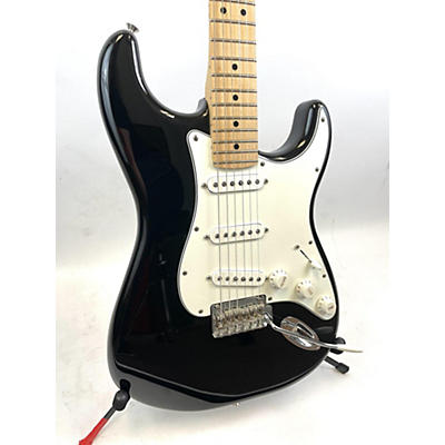 Fender Used 2022 Fender Player Stratocaster Black Solid Body Electric Guitar