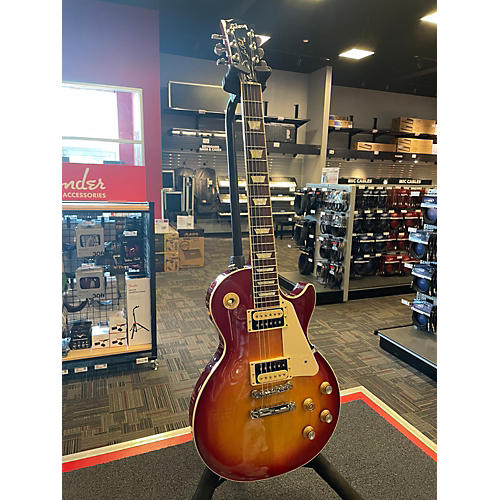 Gibson Used 2022 Gibson Les Paul Classic Cherry Sunburst Solid Body Electric Guitar Cherry Sunburst