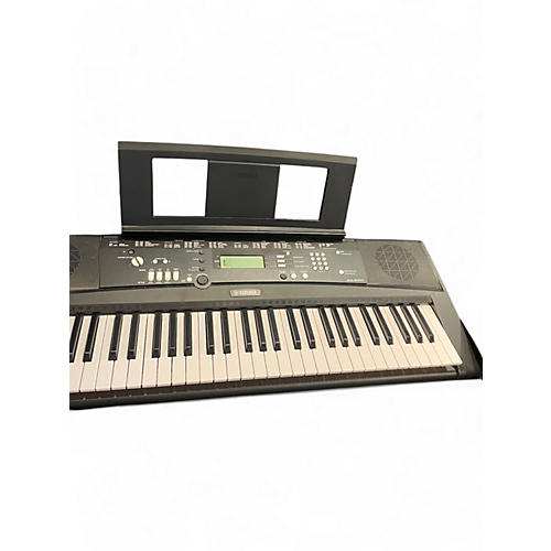 Yamaha Used 2022 Yamaha EZ220 Portable Keyboard